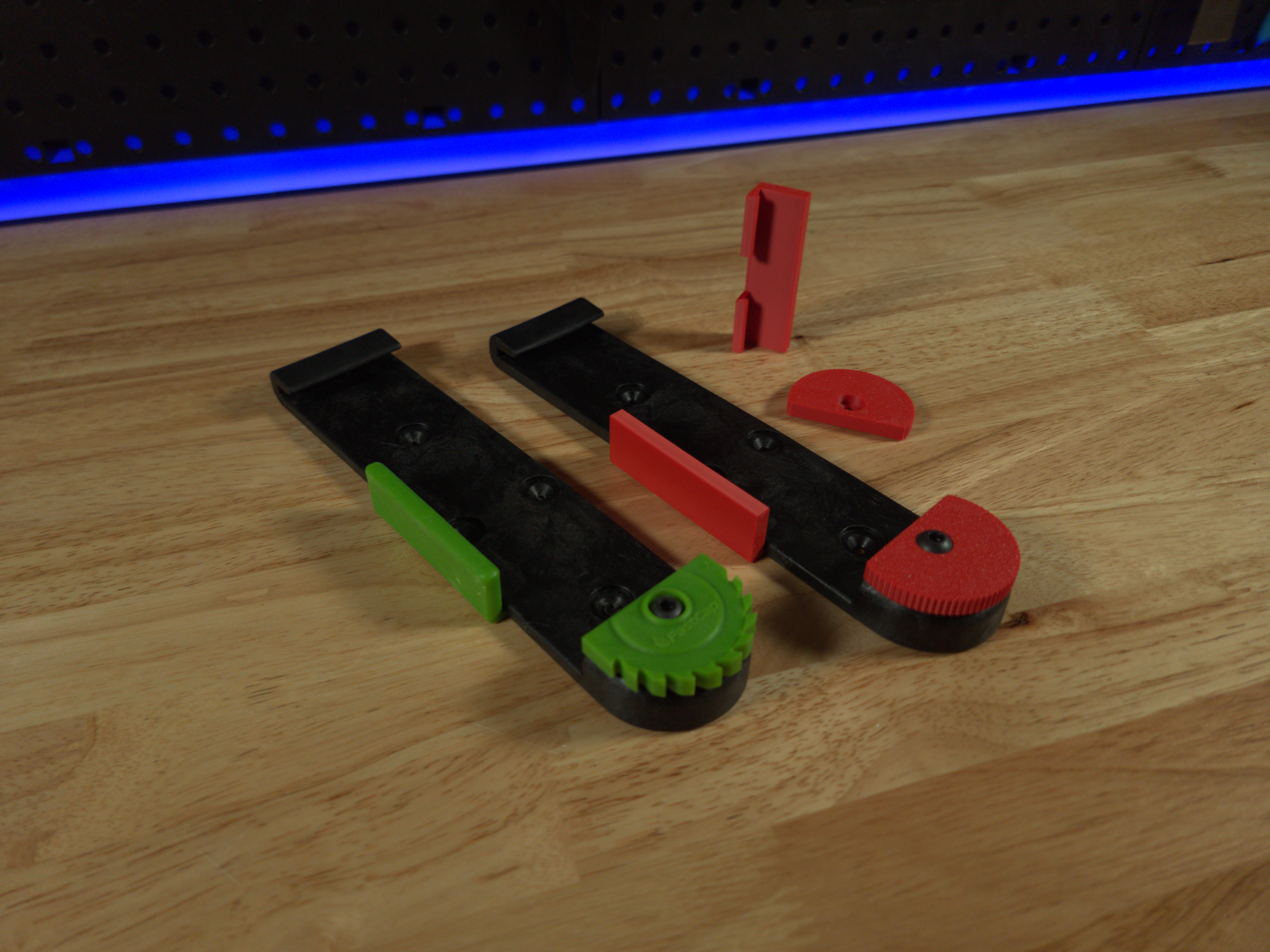 512 - FastCap Track Rack Custom Color Trim